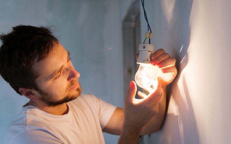 team of Electrician Glendale Installing light in house